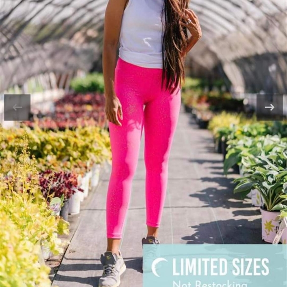 Zyia Hot Pink Stay Gold Leggings 